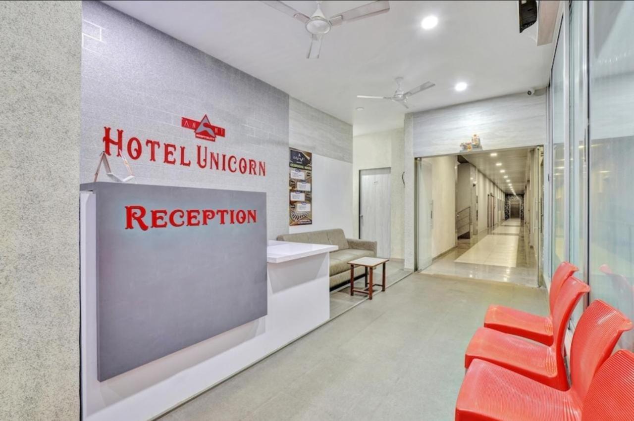 Hotel Unicorn, Surat Exterior foto